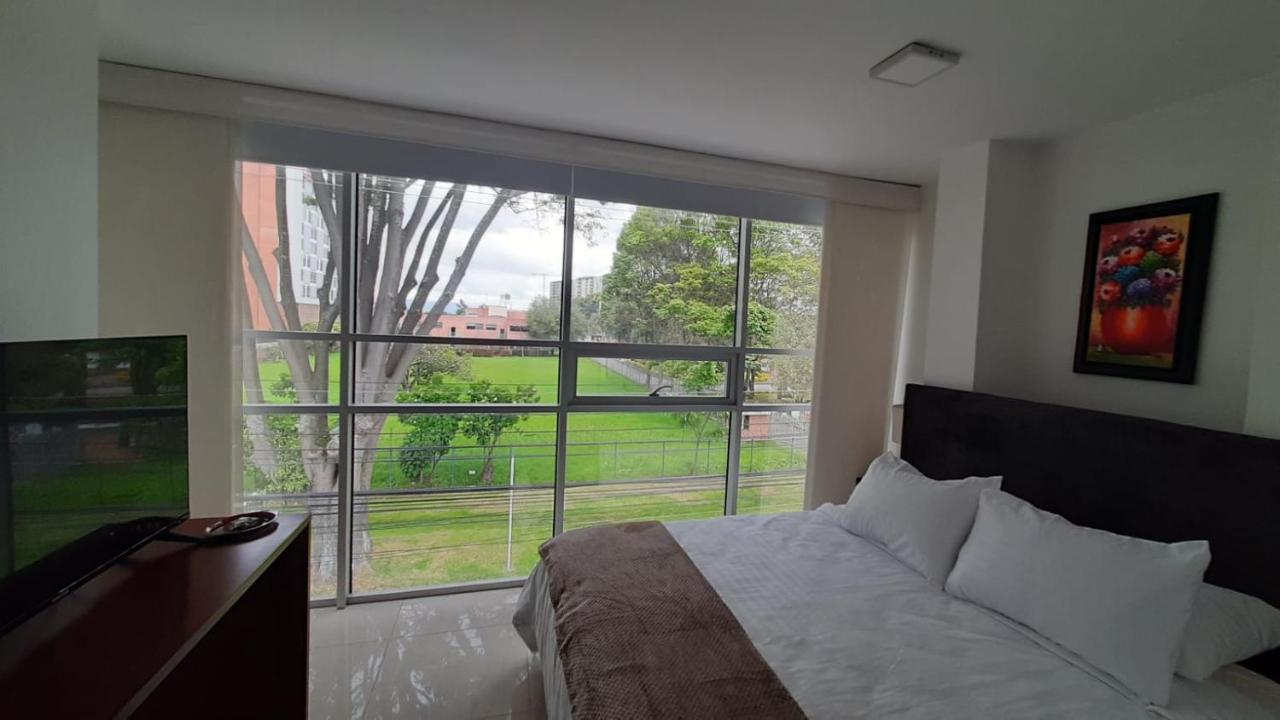 Apartment Apartasuites Aaa Modelia